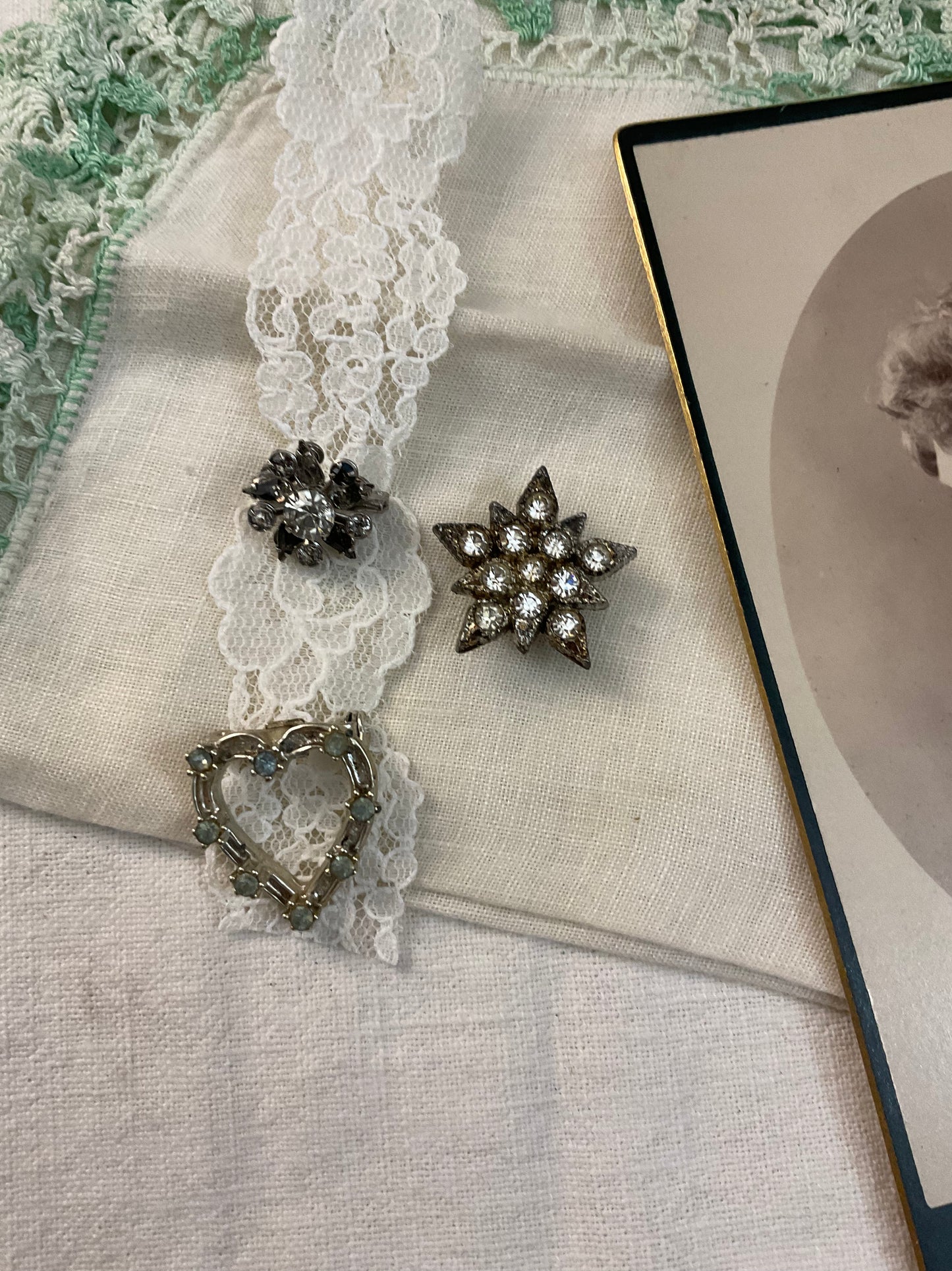 Jewelry with Cabinet Card - Green heart