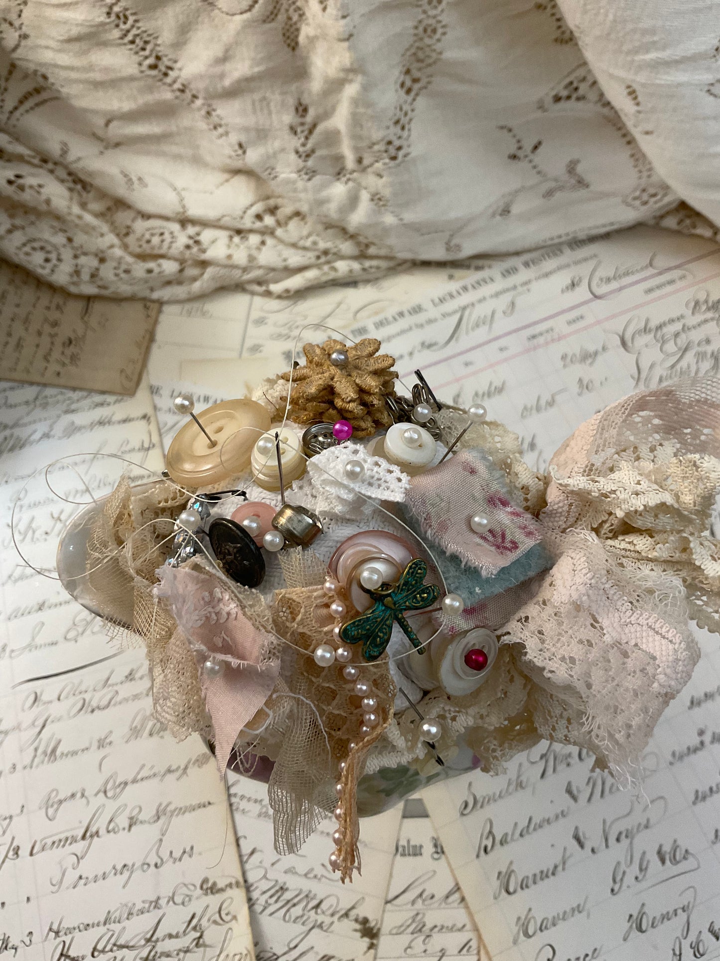 Lg. Creamer Pincushion w/Roses