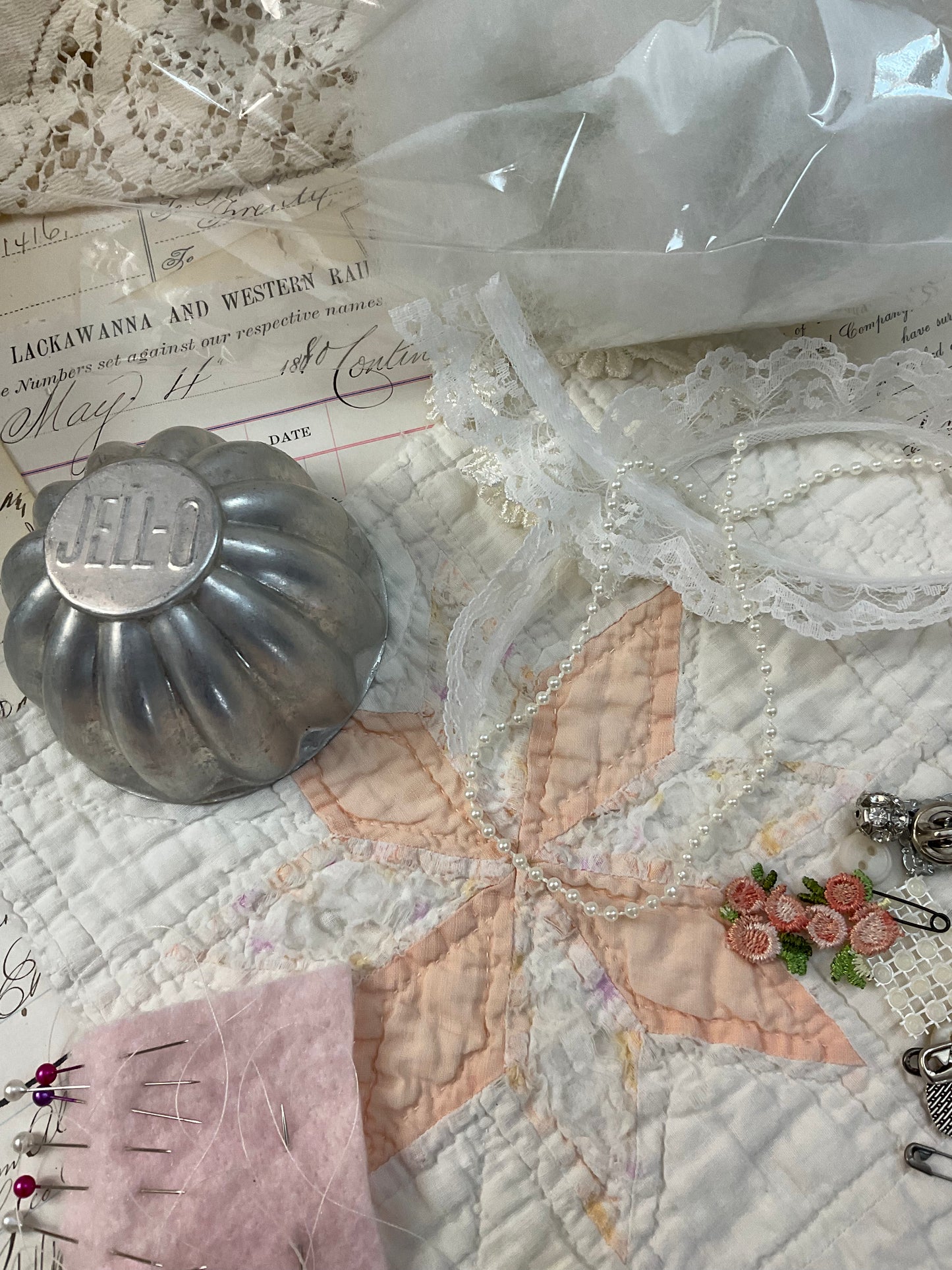 Pin Cushion Kit with Jell-O Mold