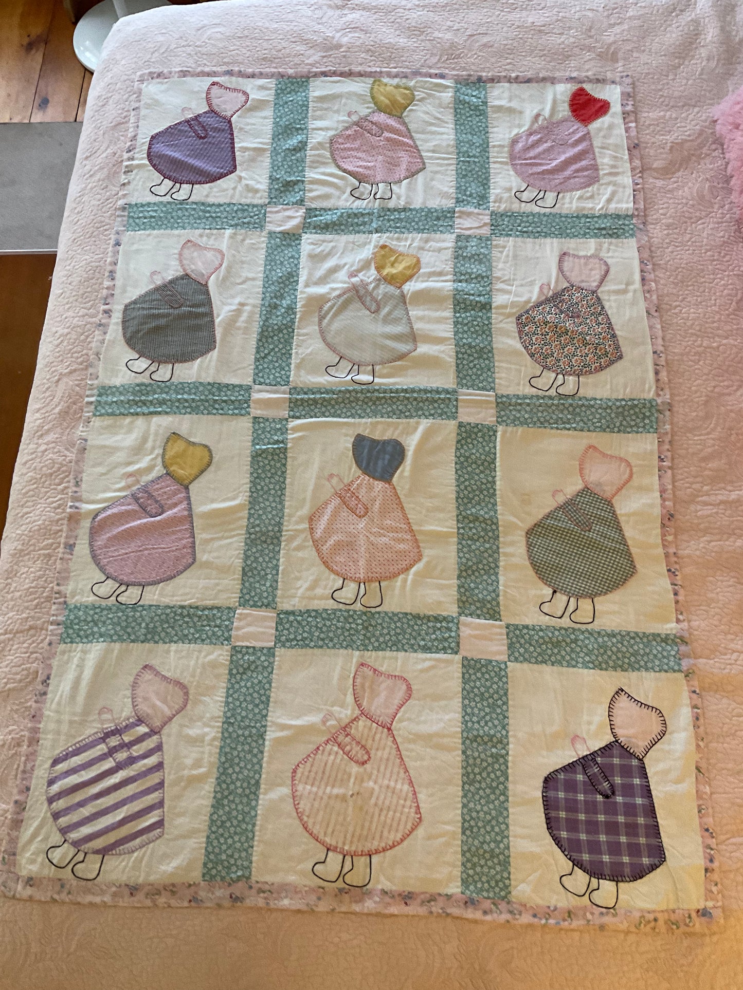 Sun Bonnet Sue Quilt