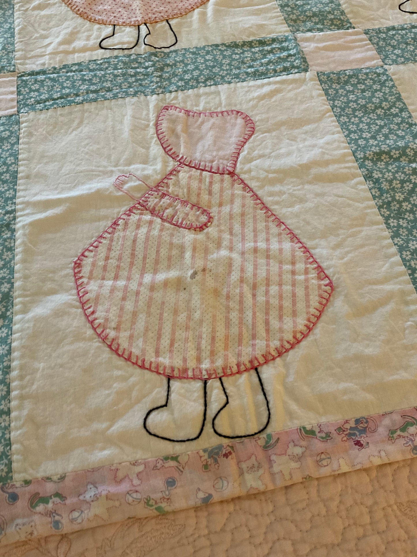 Sun Bonnet Sue Quilt