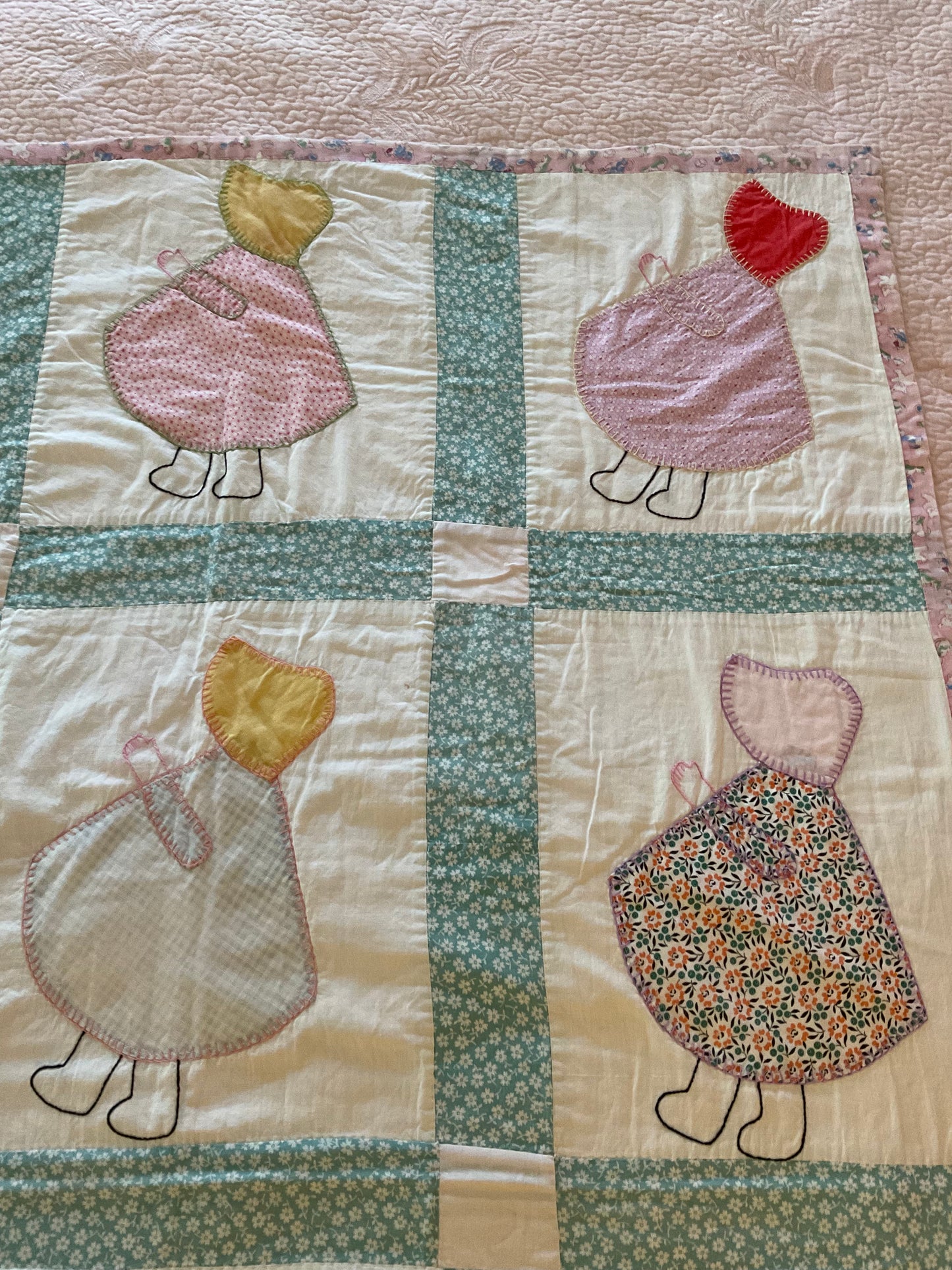 Sun Bonnet Sue Quilt