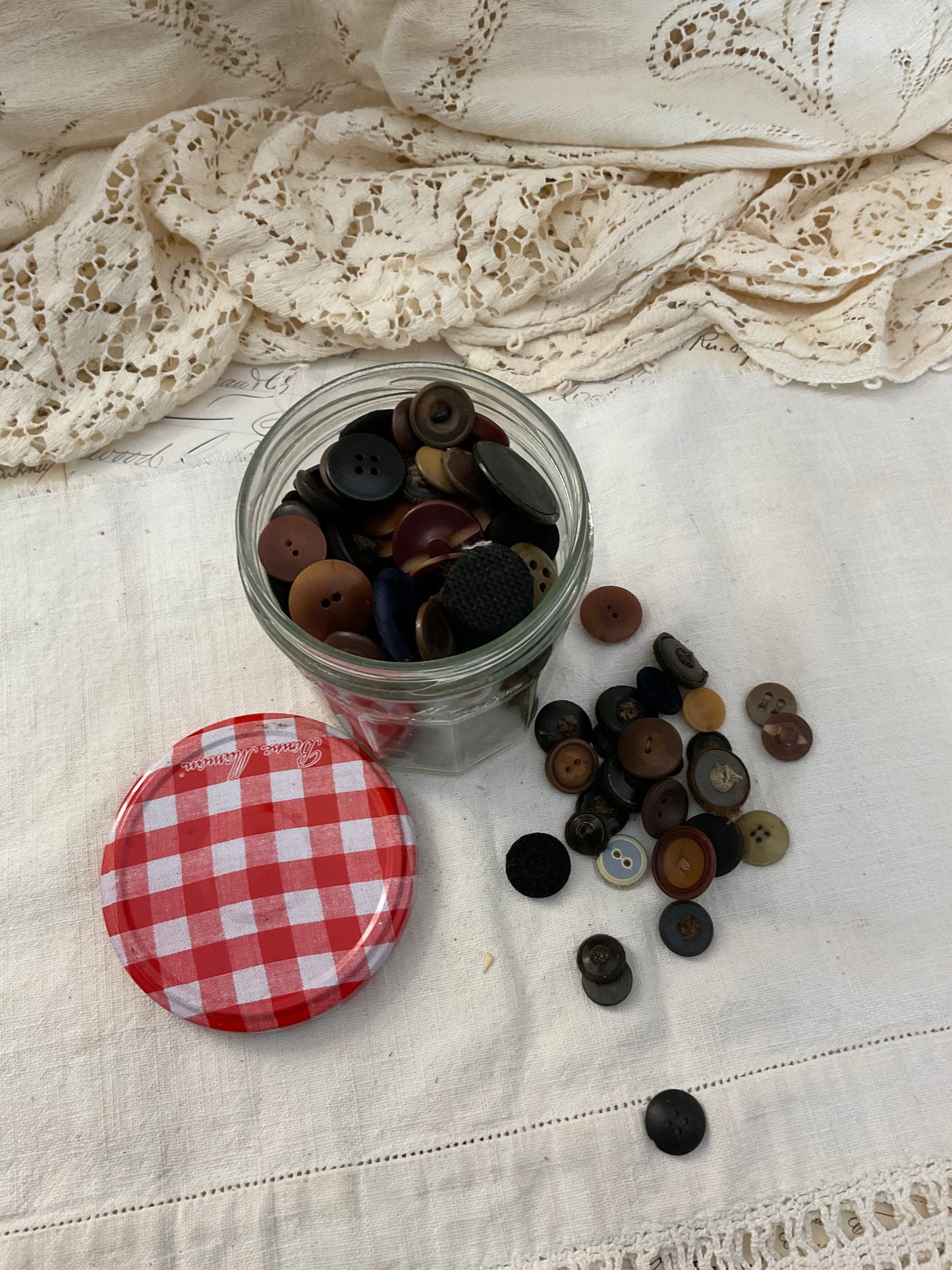 Jam Jar of Buttons