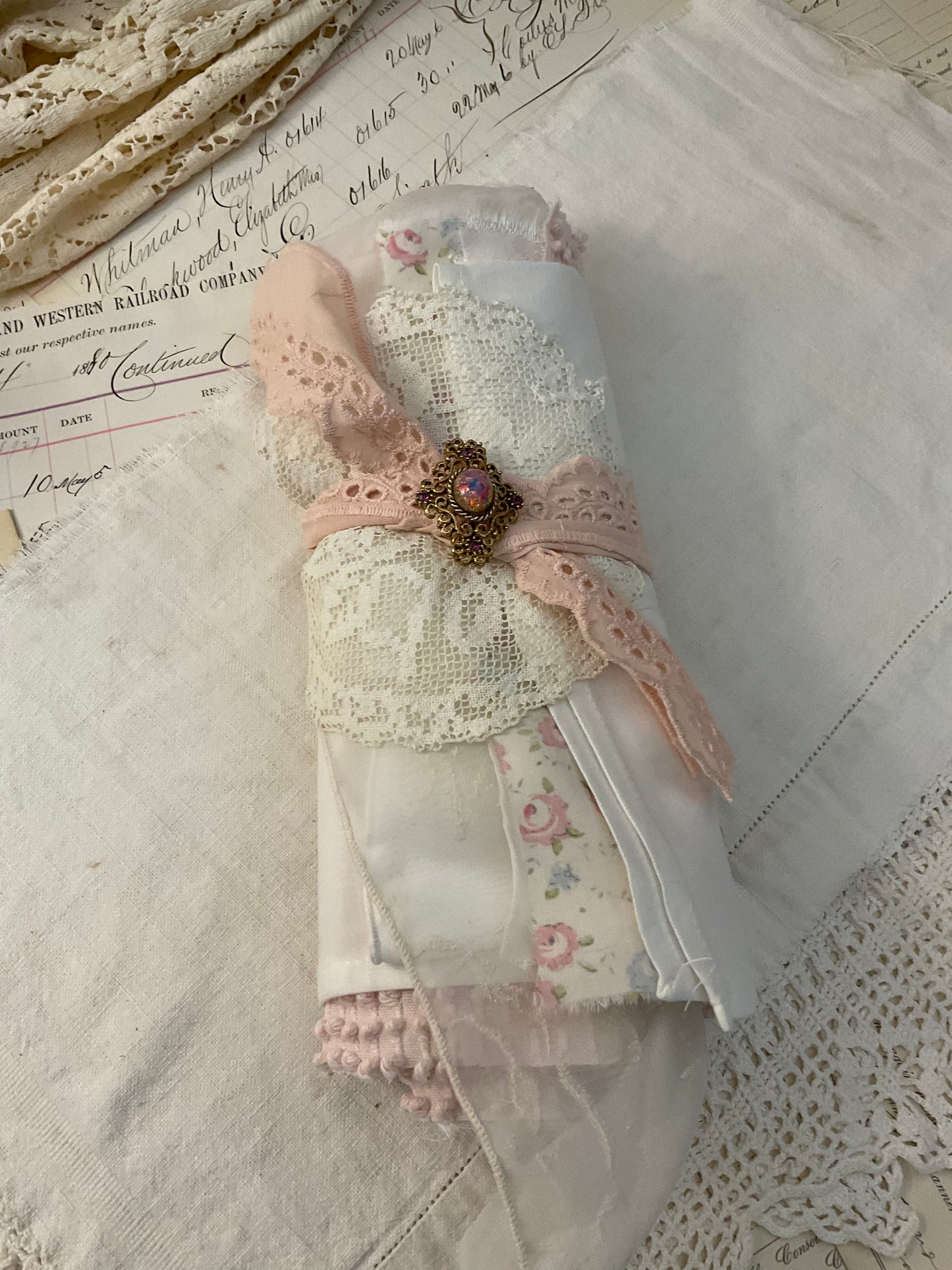 Rolled Linen Bundle