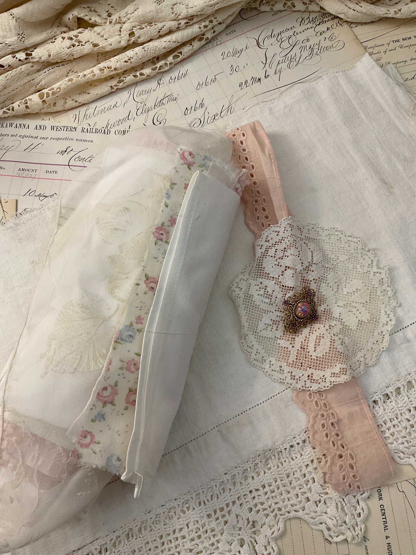 Rolled Linen Bundle