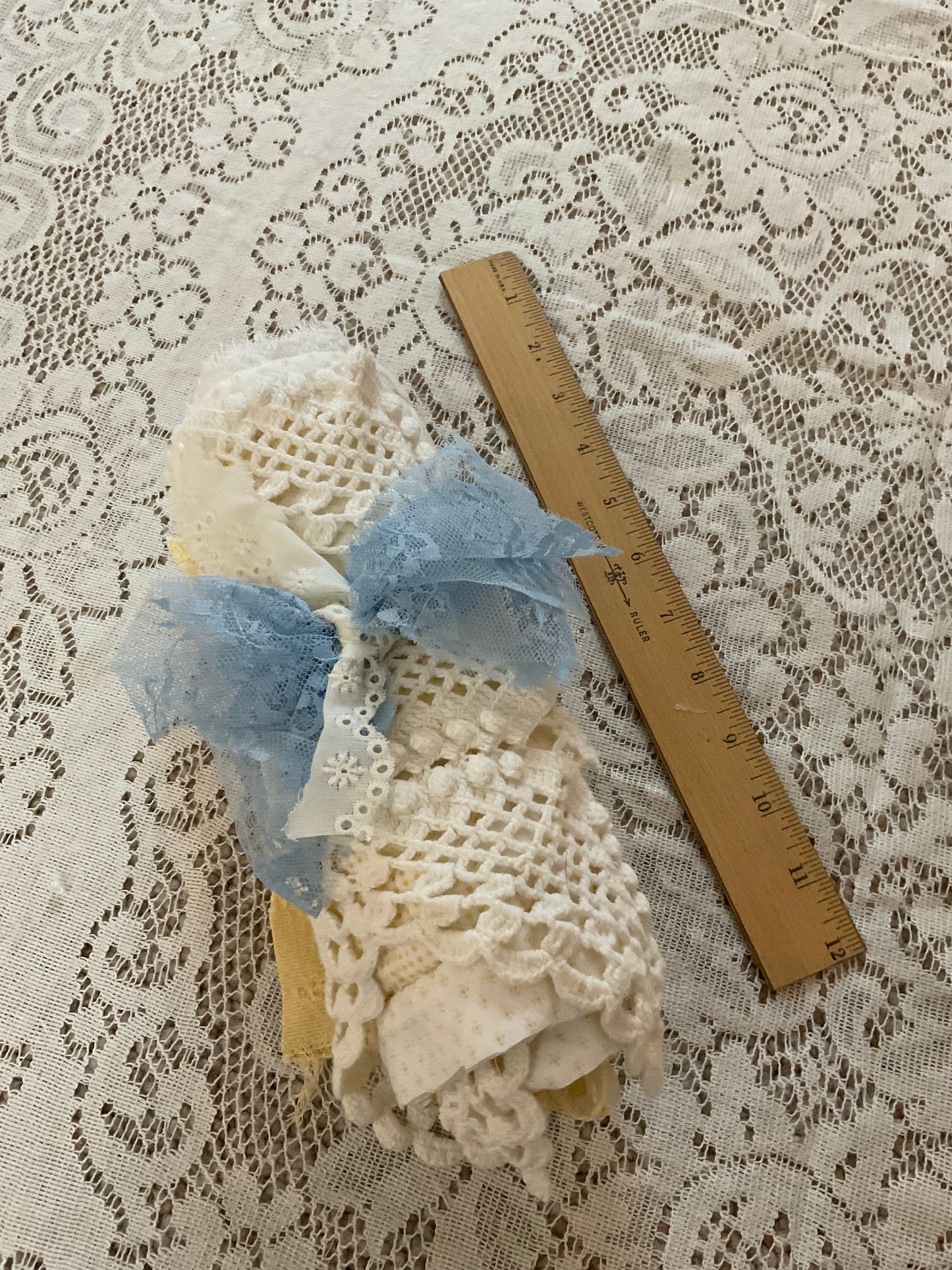 Yellow, White and Blue Bundle - B7