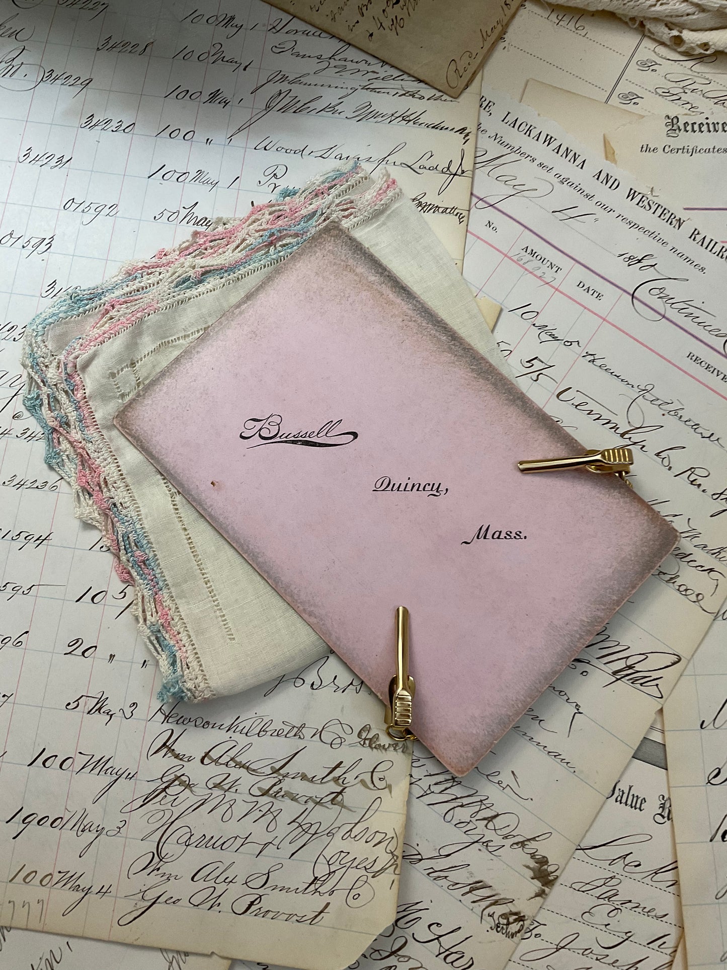 Sweater Clip w/Cabinet Card and Hankie -B