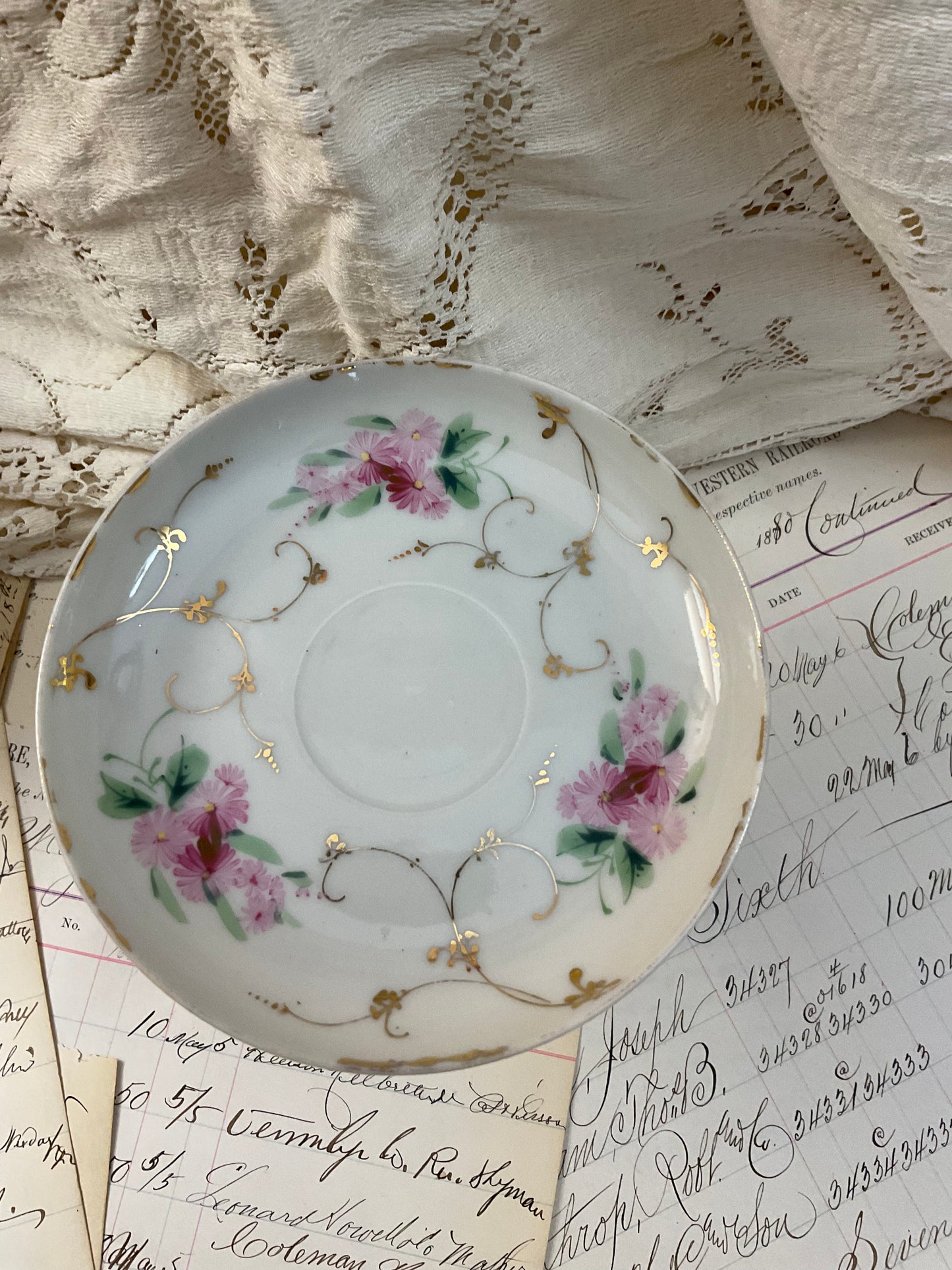 Teacup w/saucer Pincushion