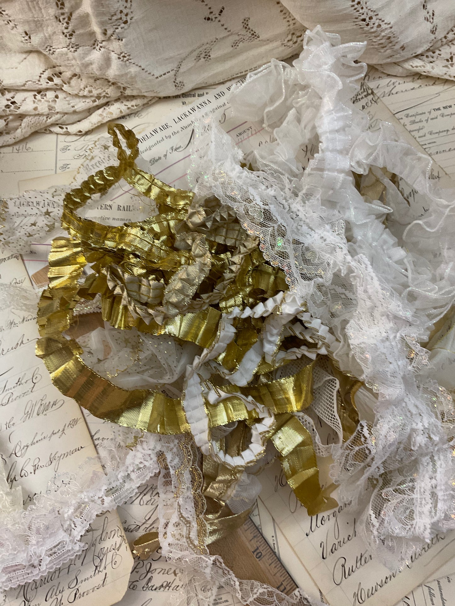 Snippet Bundle - Gold and White