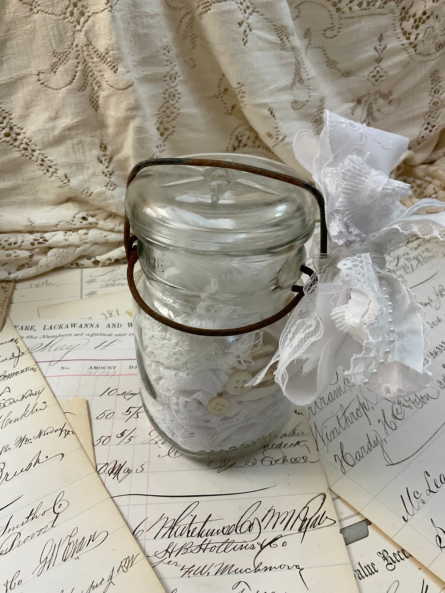 White snippet jar