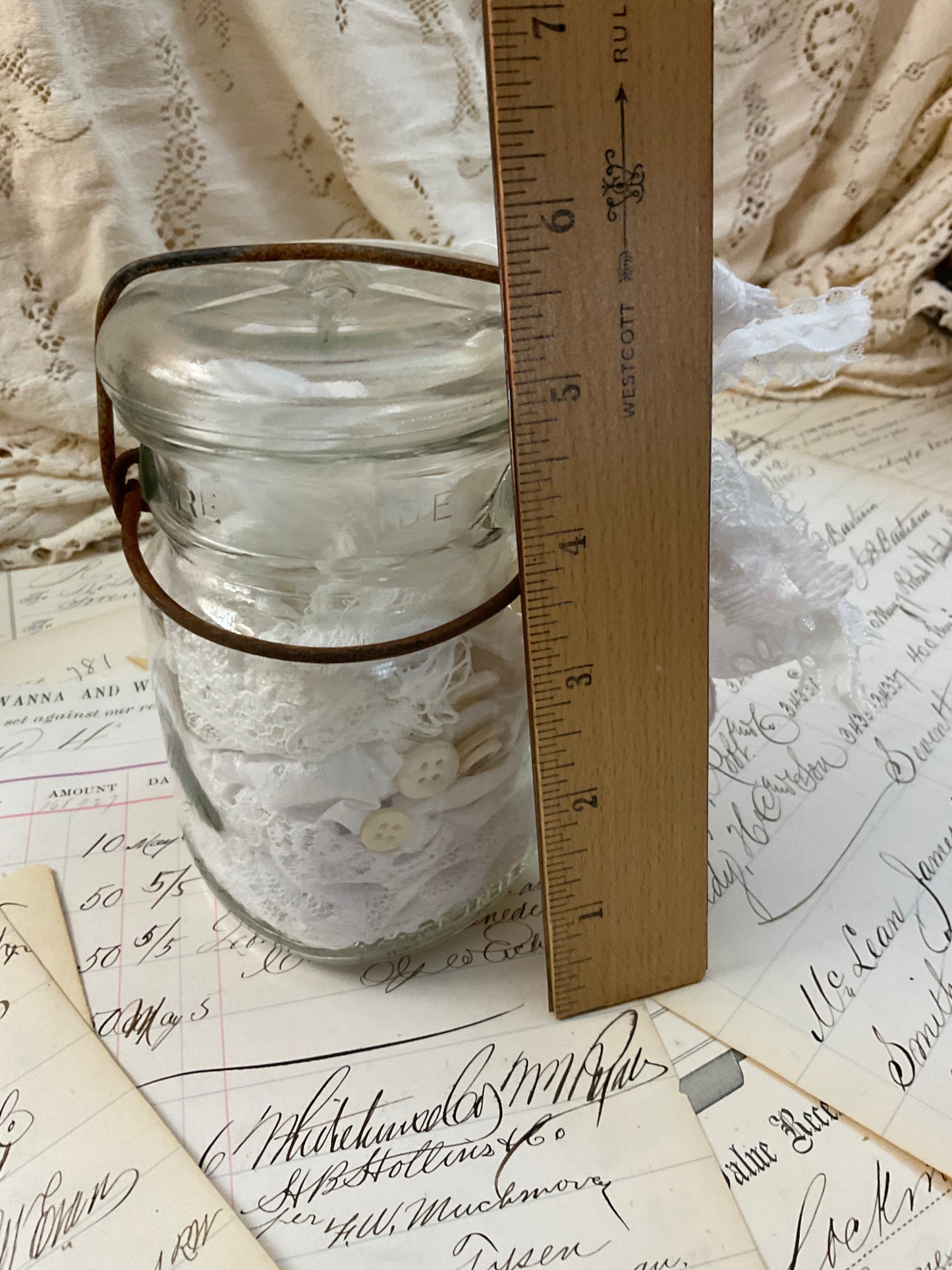 White snippet jar