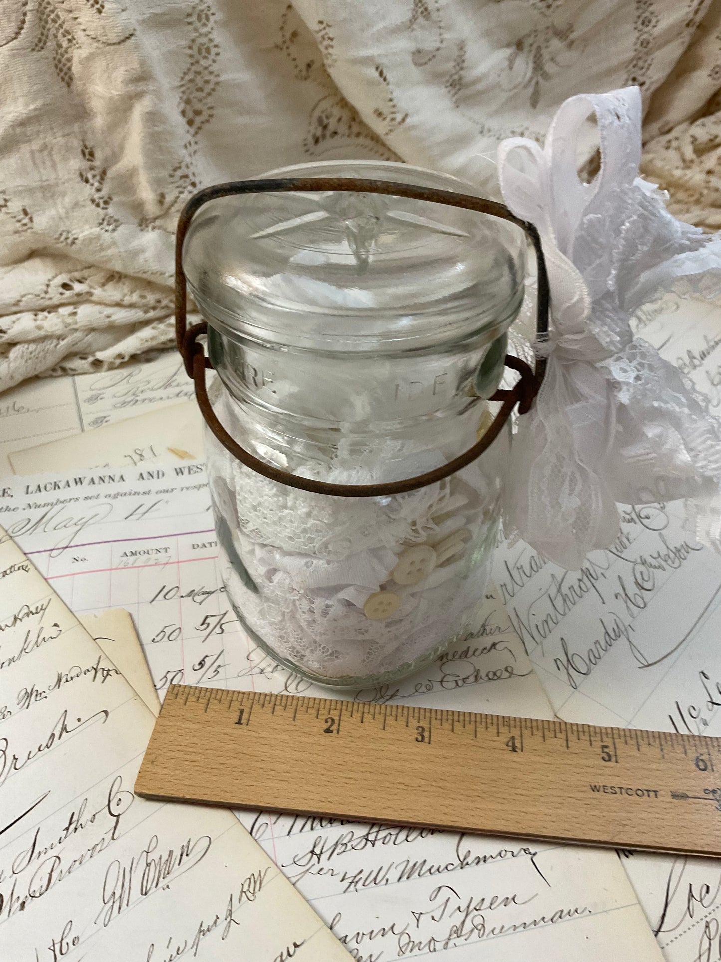 White snippet jar
