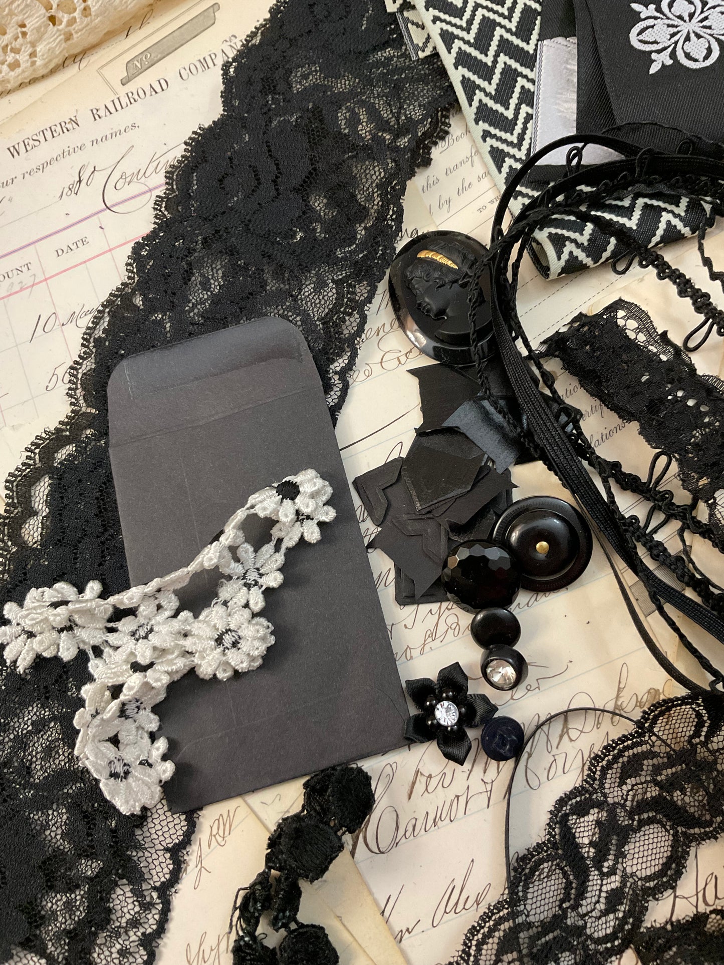 Black Bundle