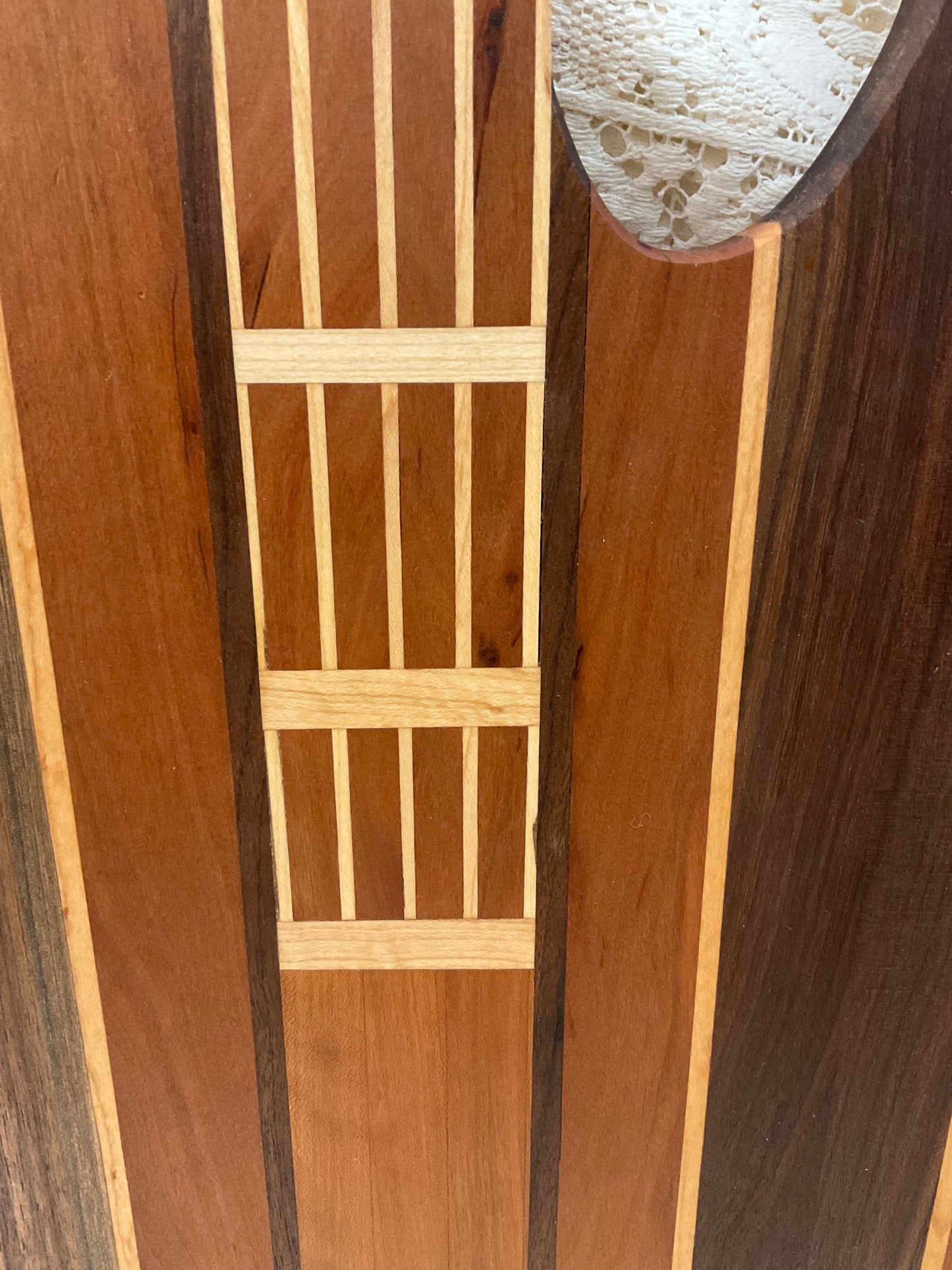 Guitar cutting board