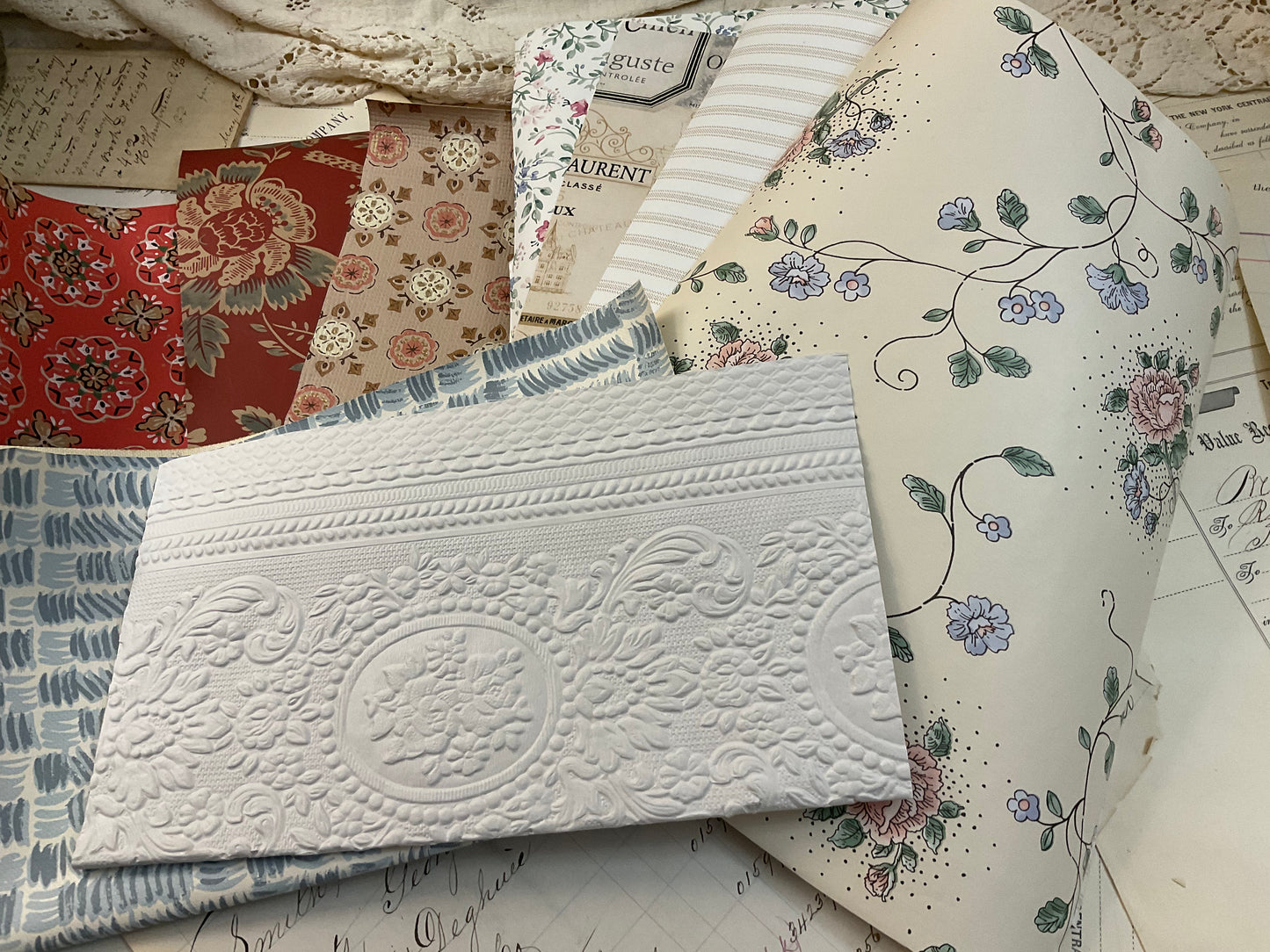 Wallpaper bundles